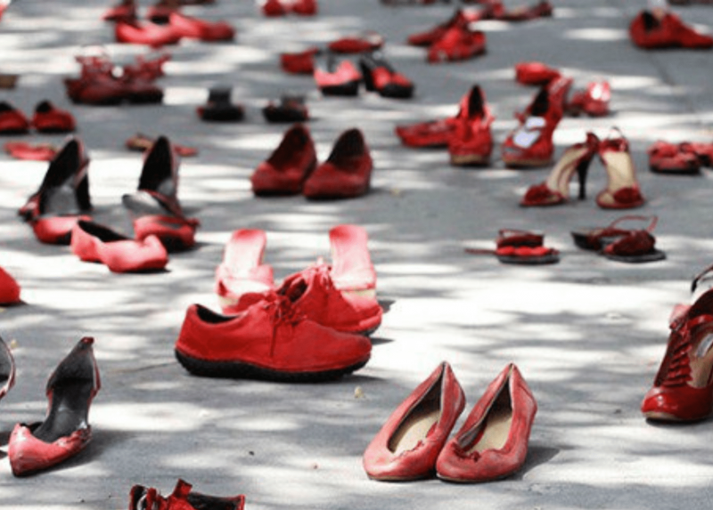 scarpe rosse violenza di genere