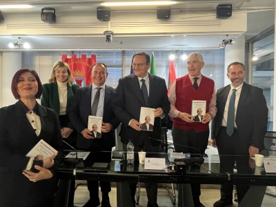 Fiumicino - Il Senatore Pier Ferdinando Casini ospite agli "Incontri letterari"