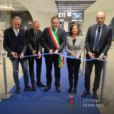 Fiumicino - Il Sindaco Mario Baccini presente all'inaugurazione della nuova rotta ITA Airways Roma - Chicago"
